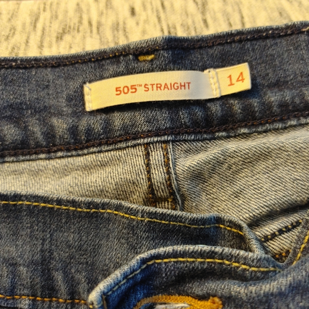 Jeans - Picture 2 of 4